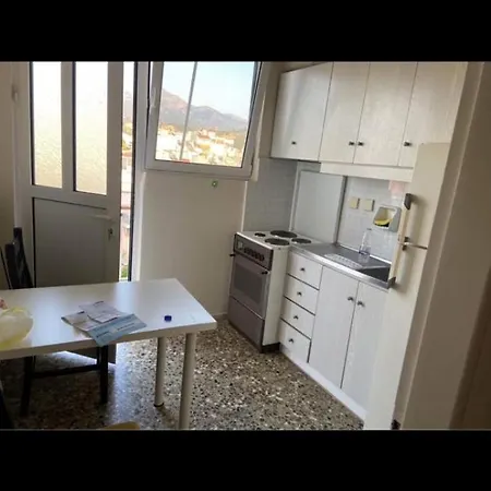 δυχωρη γκαρσονιέρα דירה
